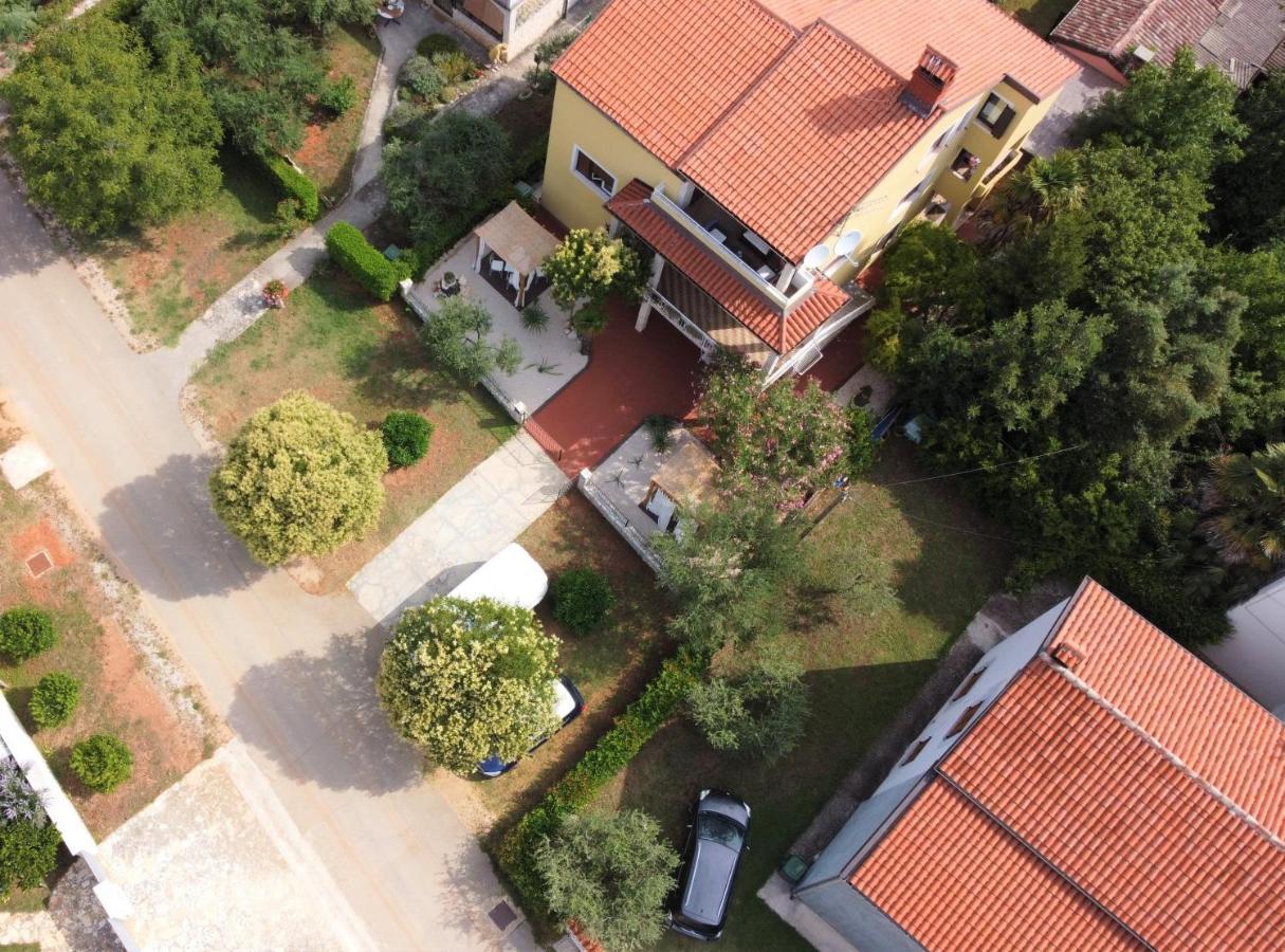 Lina Apartments Umag Kültér fotó