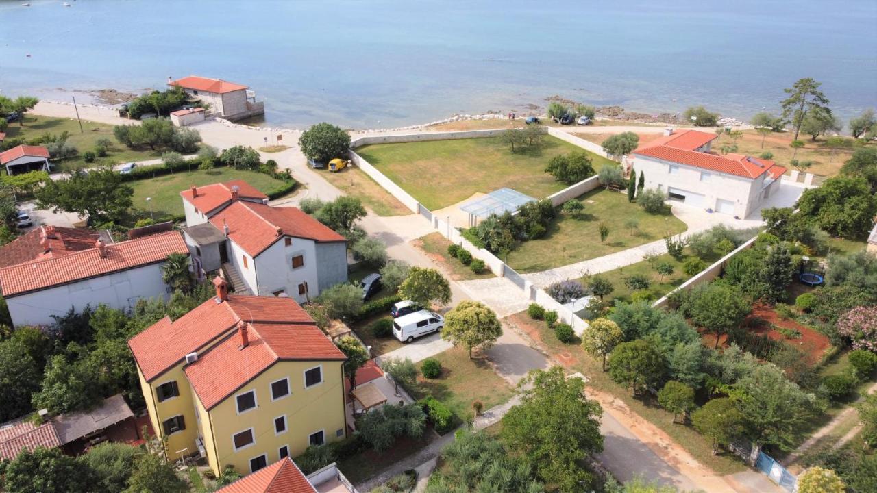 Lina Apartments Umag Kültér fotó