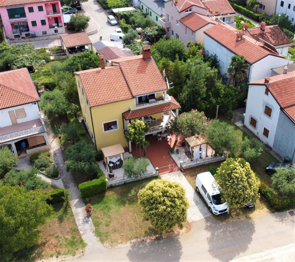 Lina Apartments Umag Kültér fotó