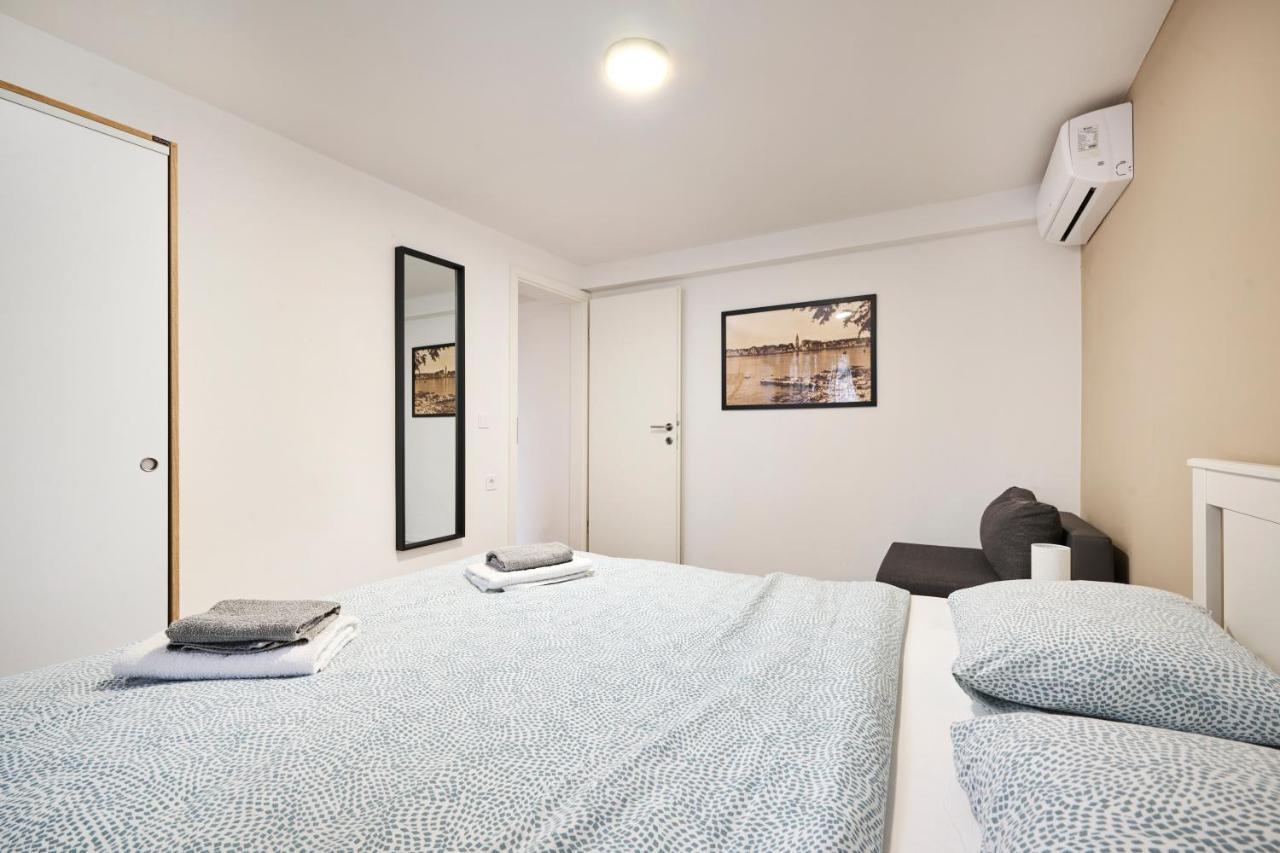 Lina Apartments Umag Kültér fotó