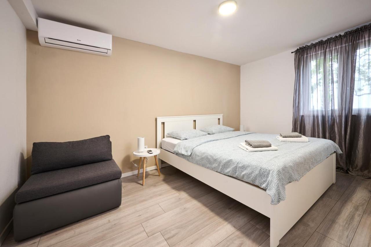 Lina Apartments Umag Kültér fotó